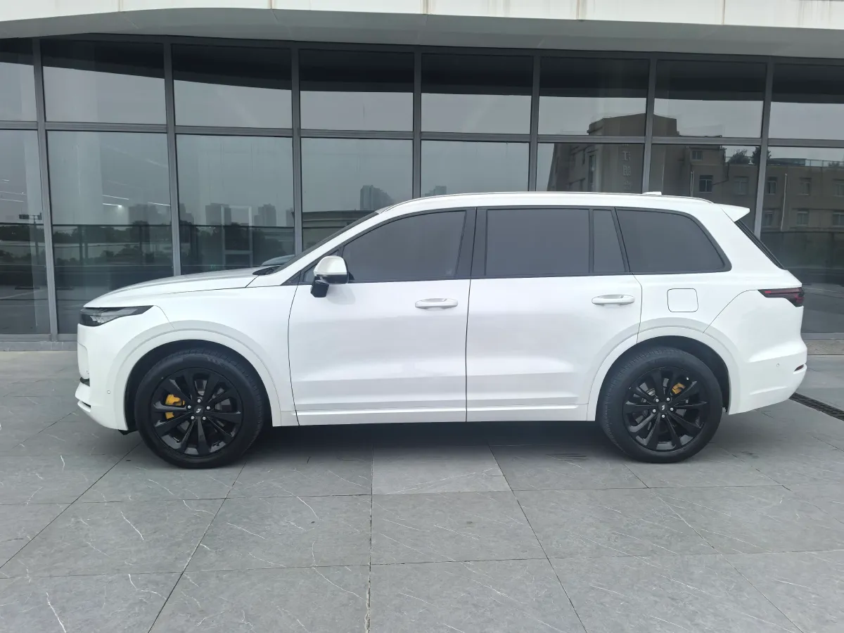 2021 Li ONE Range Extended 131HP REEV 40.5KWH,autocango,china used car exporter,china ev exporter,chinese used car exporter,chinese used ev exporter