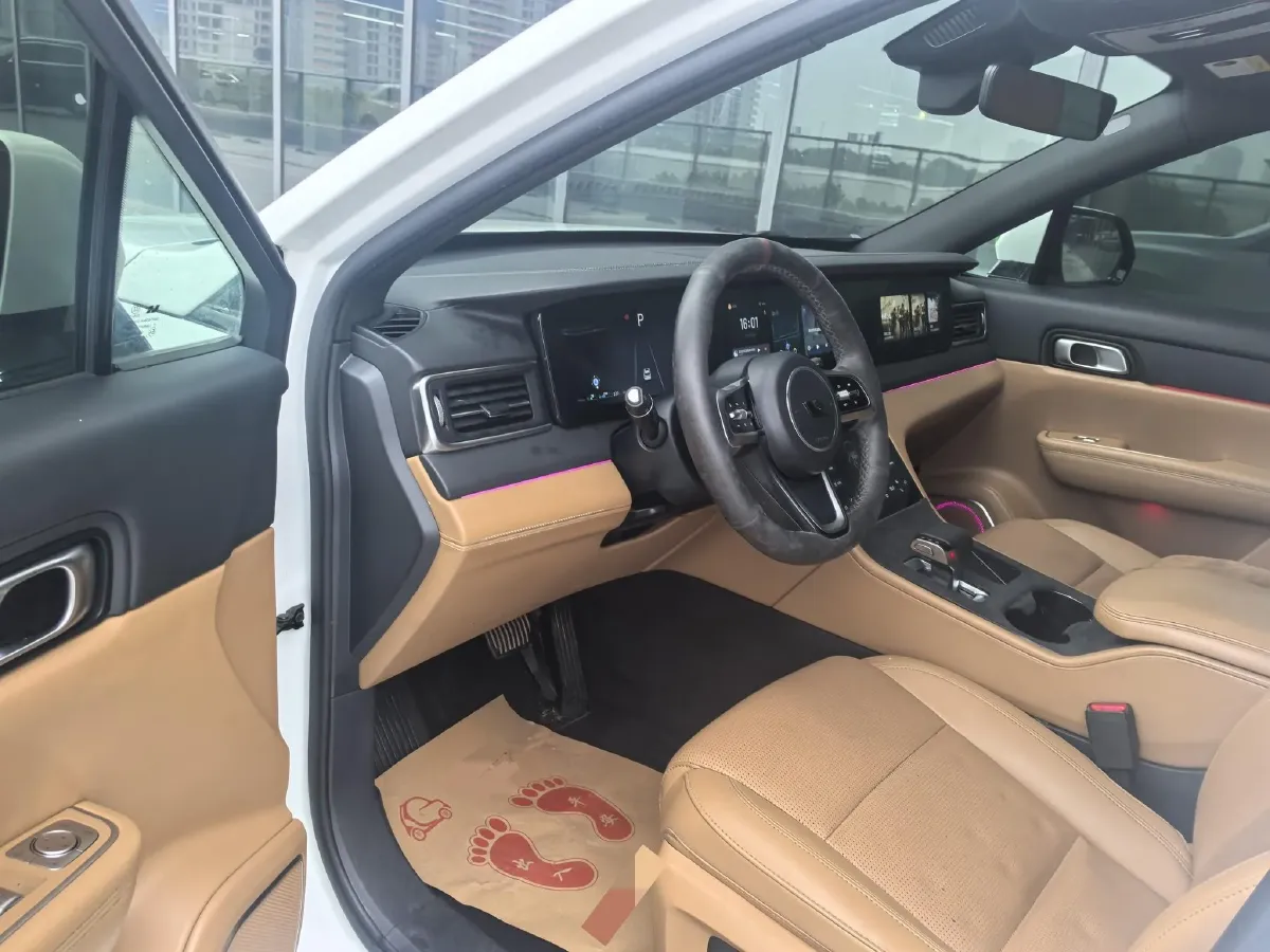 2021 Li ONE Range Extended 131HP REEV 40.5KWH,autocango,china used car exporter,china ev exporter,chinese used car exporter,chinese used ev exporter