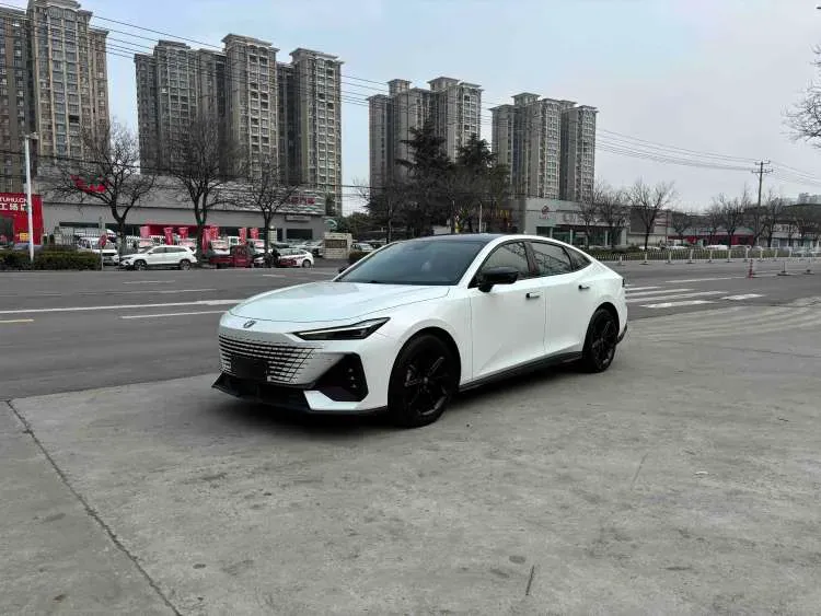 2022 ChangAn UNI-V 1.5T 188HP L4 7DCT,autocango,china used car exporter,china ev exporter,chinese used car exporter,chinese used ev exporter