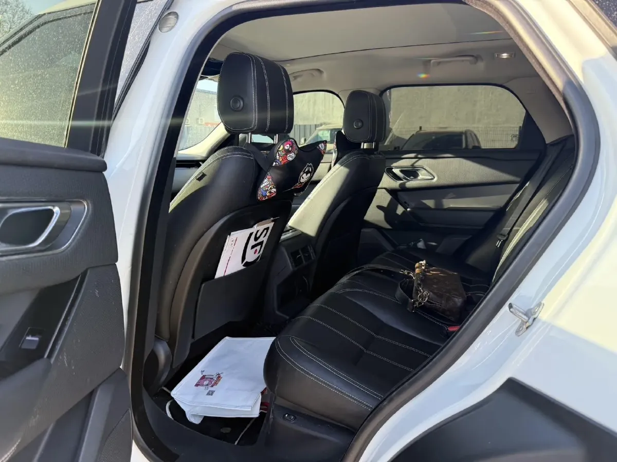 2018 Land Rover Range Rover Velar 2.0T 250HP L4 8AT,autocango,china used car exporter,china ev exporter,chinese used car exporter,chinese used ev exporter