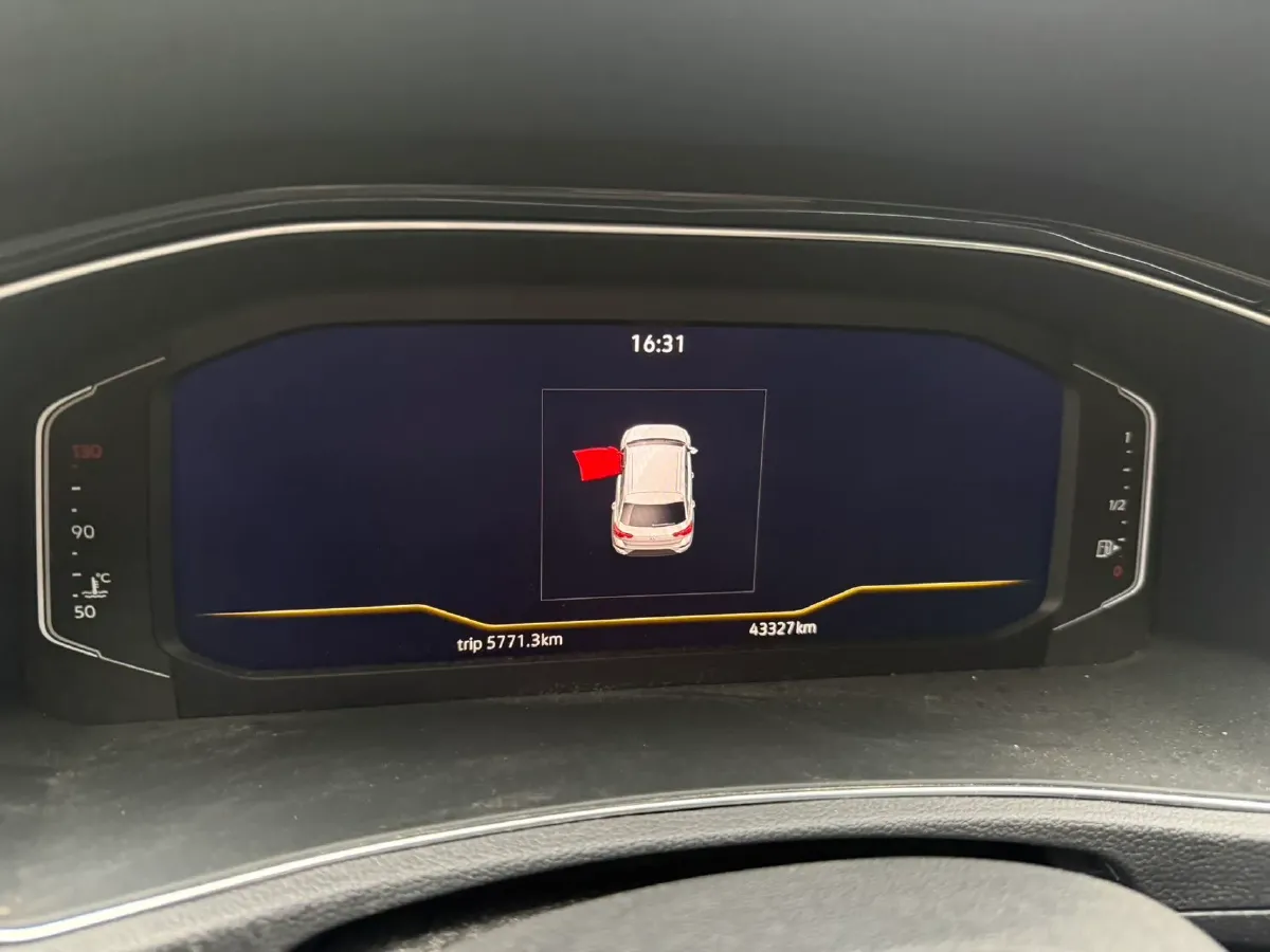 2022 Volkswagen T-Roc 1.4T 150HP L4 7DCT,autocango,china used car exporter,china ev exporter,chinese used car exporter,chinese used ev exporter