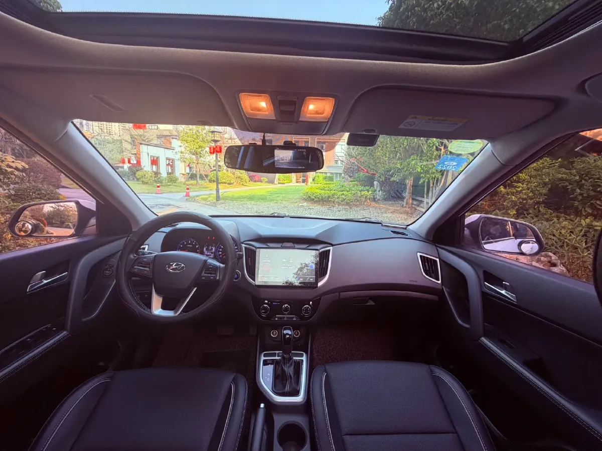 2017 Hyundai ix25 1.6L 125HP L4 6AT,autocango,china used car exporter,china ev exporter,chinese used car exporter,chinese used ev exporter