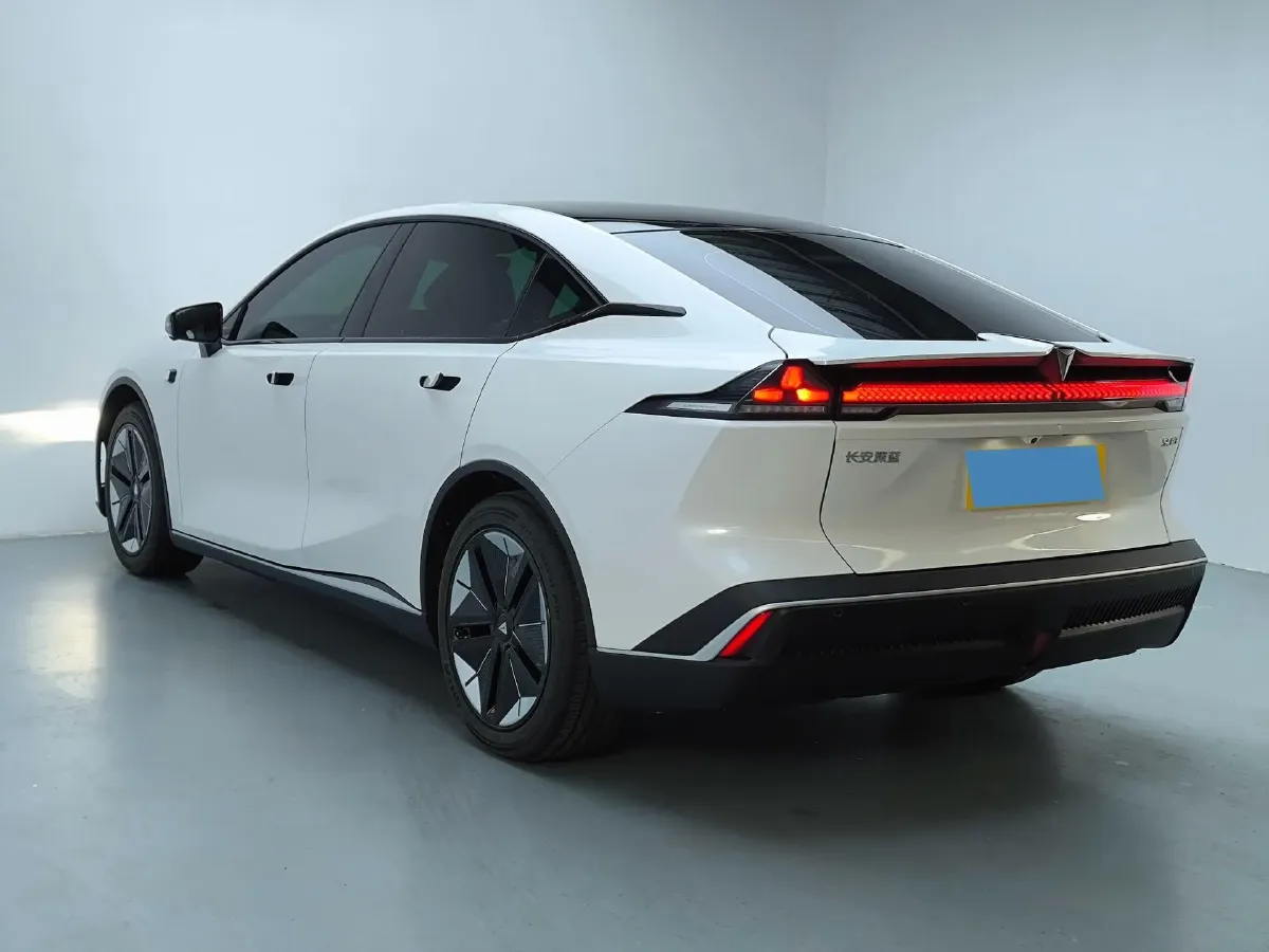 2025 ChangAn CS75 Plus 2.0T 233HP L4 8AT,autocango,china used car exporter,china ev exporter,chinese used car exporter,chinese used ev exporter