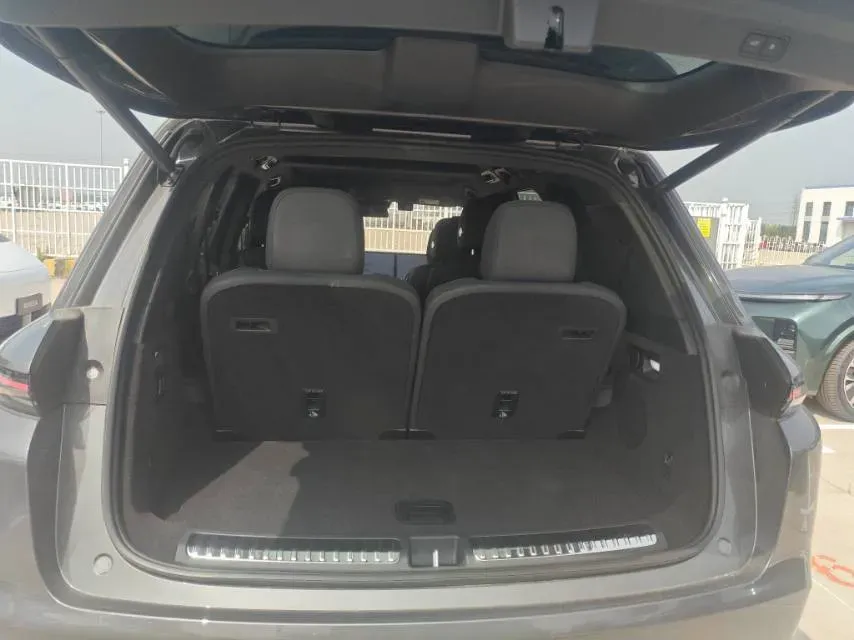 2024 Toyota Granvia 2.5L 189HP L4 E-CVT Hybrid,autocango,china used car exporter,china ev exporter,chinese used car exporter,chinese used ev exporter