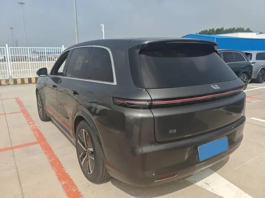 2024 Toyota Granvia 2.5L 189HP L4 E-CVT Hybrid,autocango,china used car exporter,china ev exporter,chinese used car exporter,chinese used ev exporter