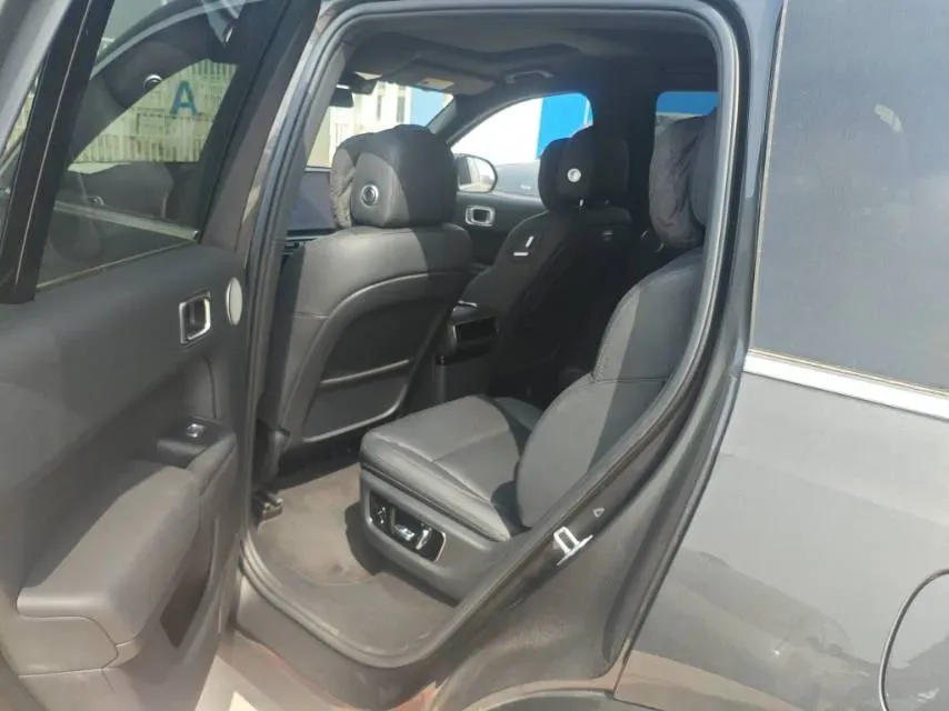 2024 Toyota Granvia 2.5L 189HP L4 E-CVT Hybrid,autocango,china used car exporter,china ev exporter,chinese used car exporter,chinese used ev exporter