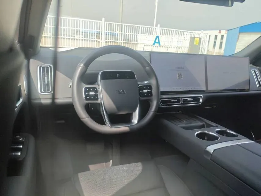 2024 Toyota Granvia 2.5L 189HP L4 E-CVT Hybrid,autocango,china used car exporter,china ev exporter,chinese used car exporter,chinese used ev exporter