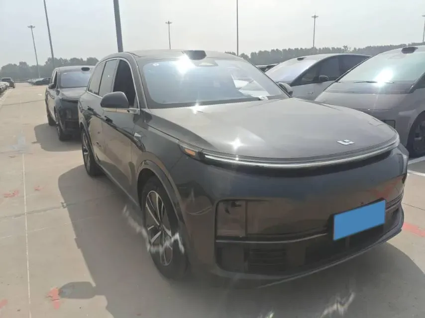 2024 Toyota Granvia 2.5L 189HP L4 E-CVT Hybrid,autocango,china used car exporter,china ev exporter,chinese used car exporter,chinese used ev exporter