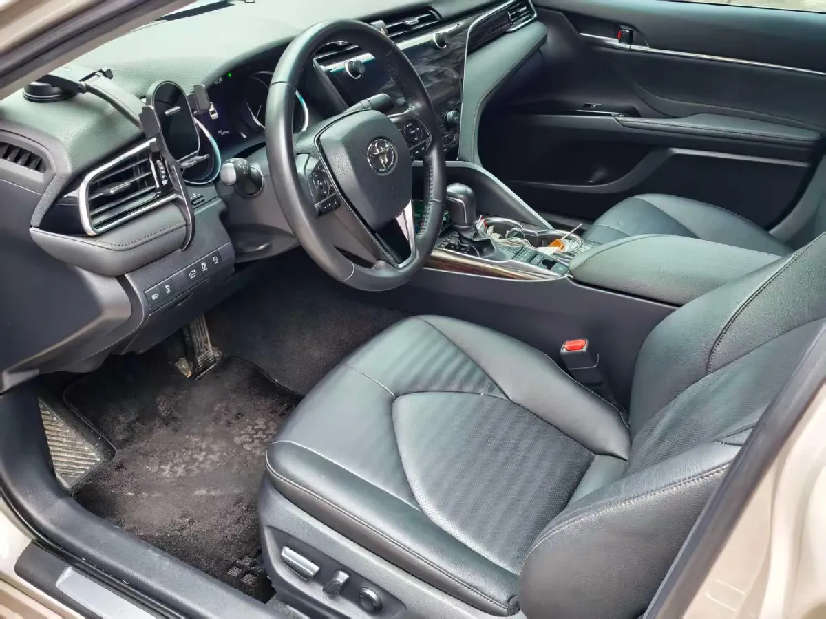 2019 Toyota Camry 2.5L 209HP L4 8AT,autocango,china used car exporter,china ev exporter,chinese used car exporter,chinese used ev exporter