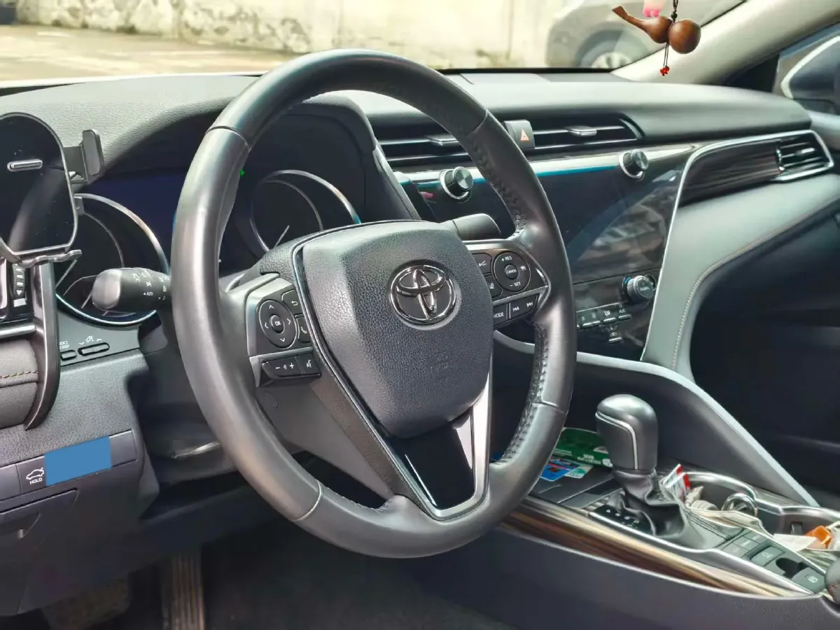 2019 Toyota Camry 2.5L 209HP L4 8AT,autocango,china used car exporter,china ev exporter,chinese used car exporter,chinese used ev exporter