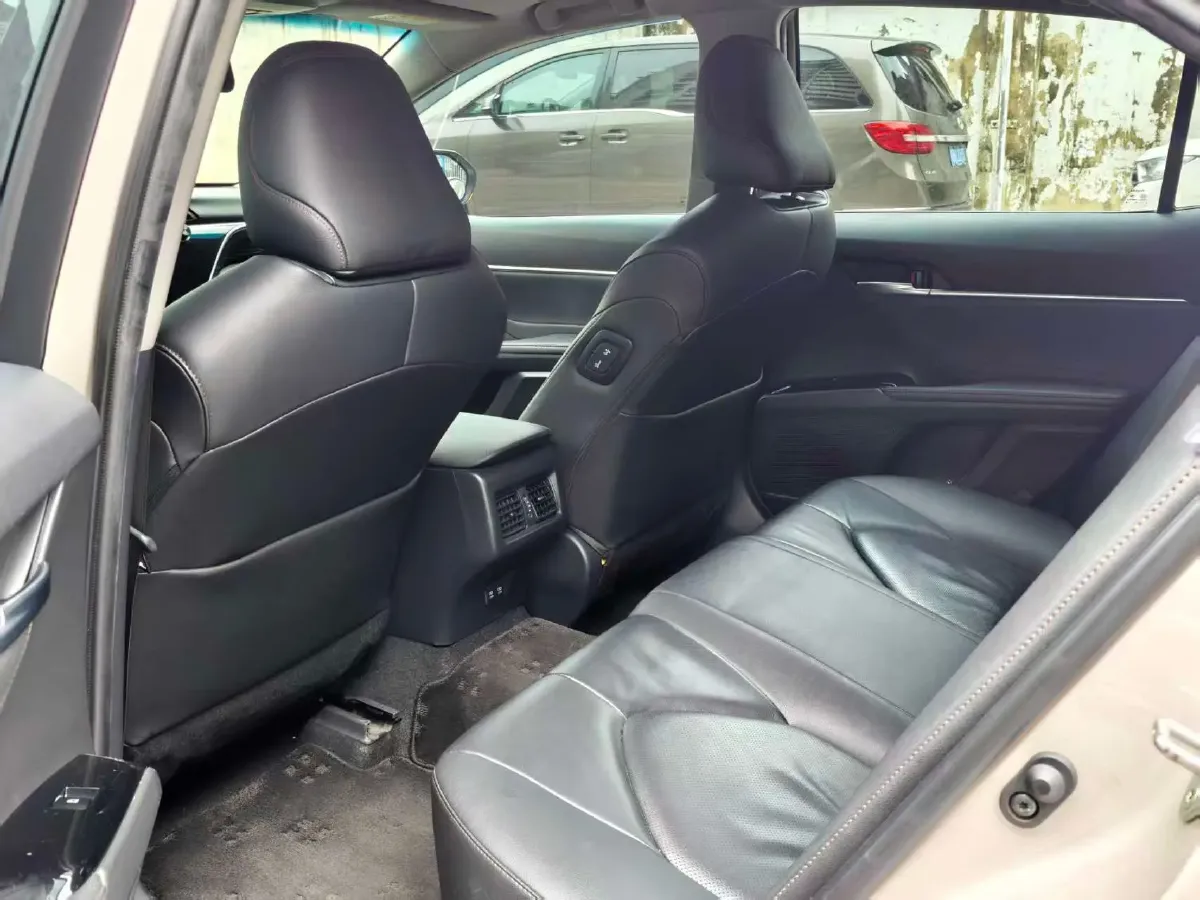 2019 Toyota Camry 2.5L 209HP L4 8AT,autocango,china used car exporter,china ev exporter,chinese used car exporter,chinese used ev exporter