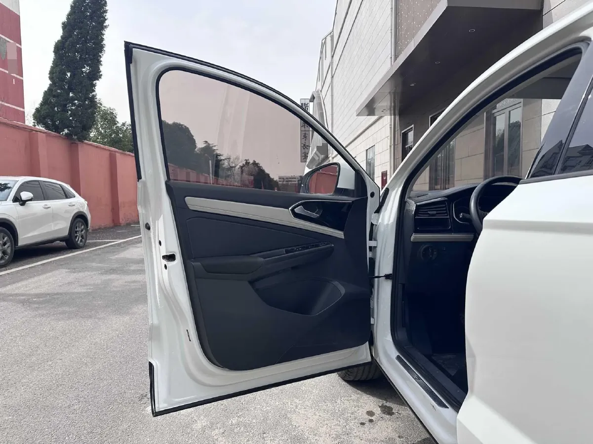 2023 Jetta VS5 1.4T 150HP L4 6AT,autocango,china used car exporter,china ev exporter,chinese used car exporter,chinese used ev exporter