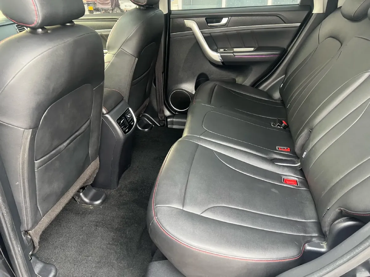 2019 Haval M6 1.5T 150HP L4 7DCT,autocango,china used car exporter,china ev exporter,chinese used car exporter,chinese used ev exporter