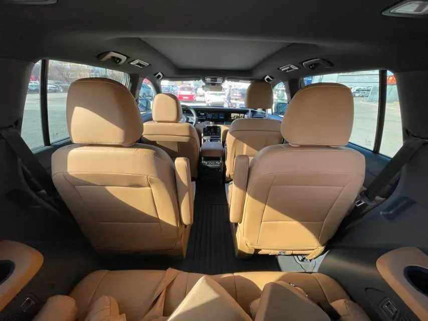 2021 Li ONE Range Extended 131HP REEV 40.5KWH,autocango,china used car exporter,china ev exporter,chinese used car exporter,chinese used ev exporter