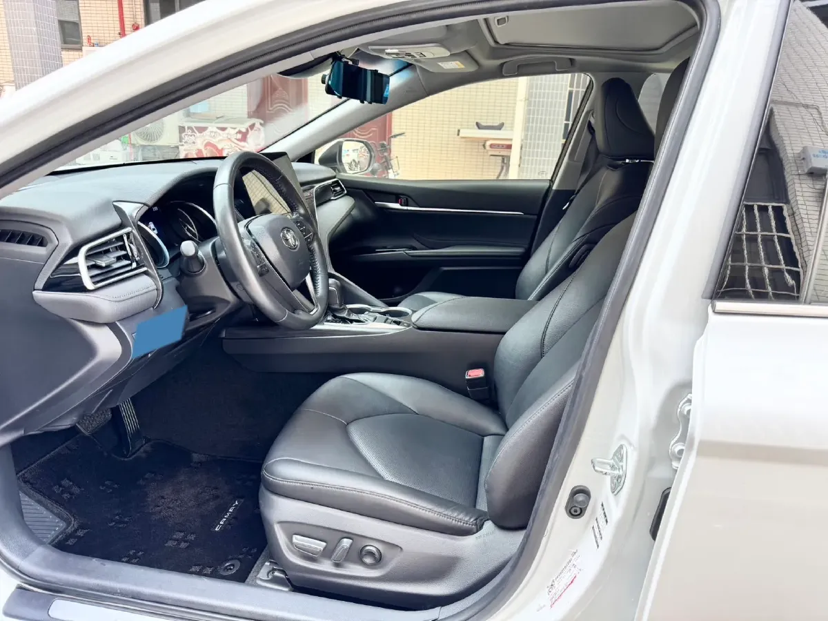 2023 Toyota Camry 2.0L 177HP L4 CVT,autocango,china used car exporter,china ev exporter,chinese used car exporter,chinese used ev exporter
