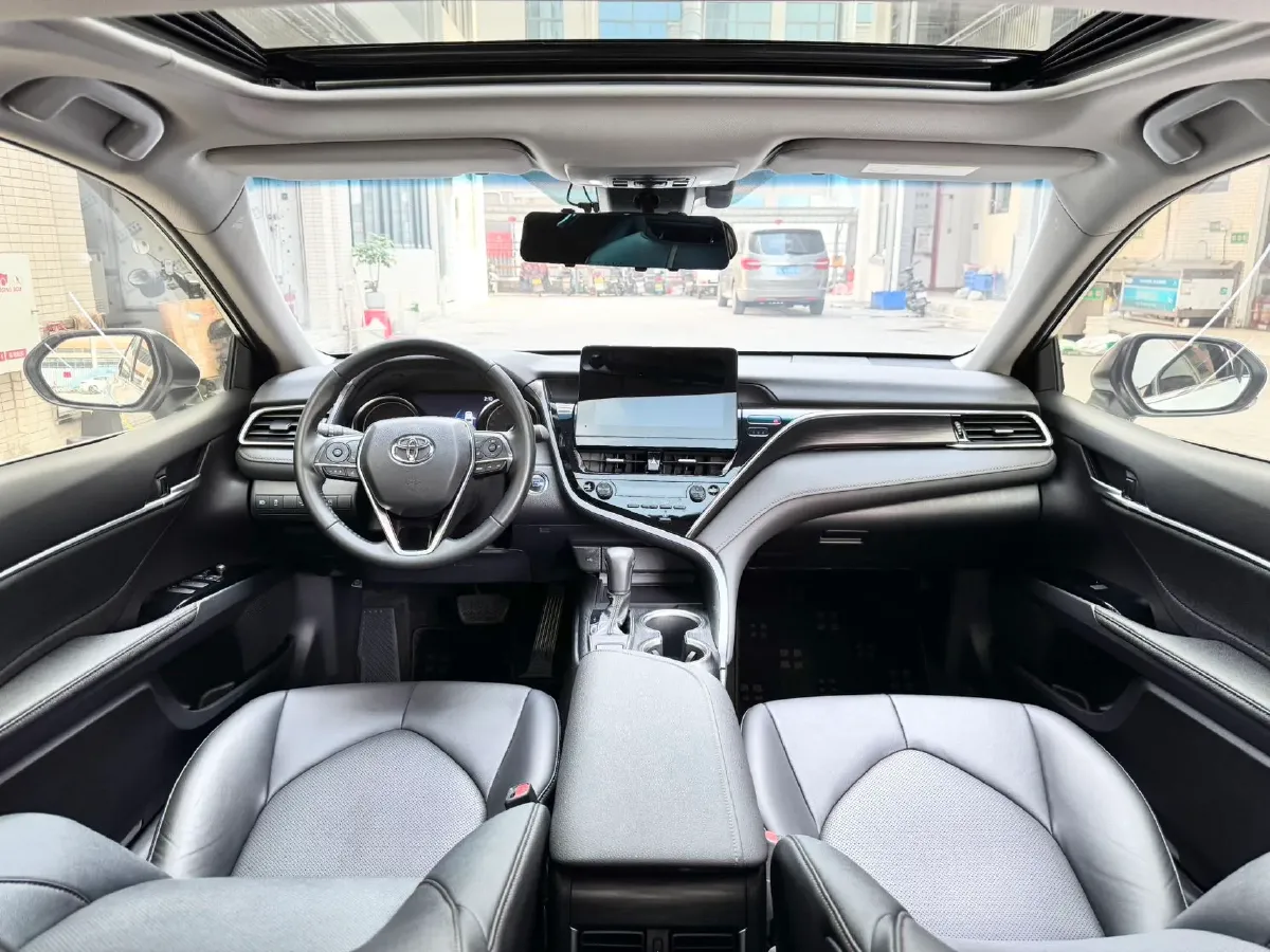 2023 Toyota Camry 2.0L 177HP L4 CVT,autocango,china used car exporter,china ev exporter,chinese used car exporter,chinese used ev exporter