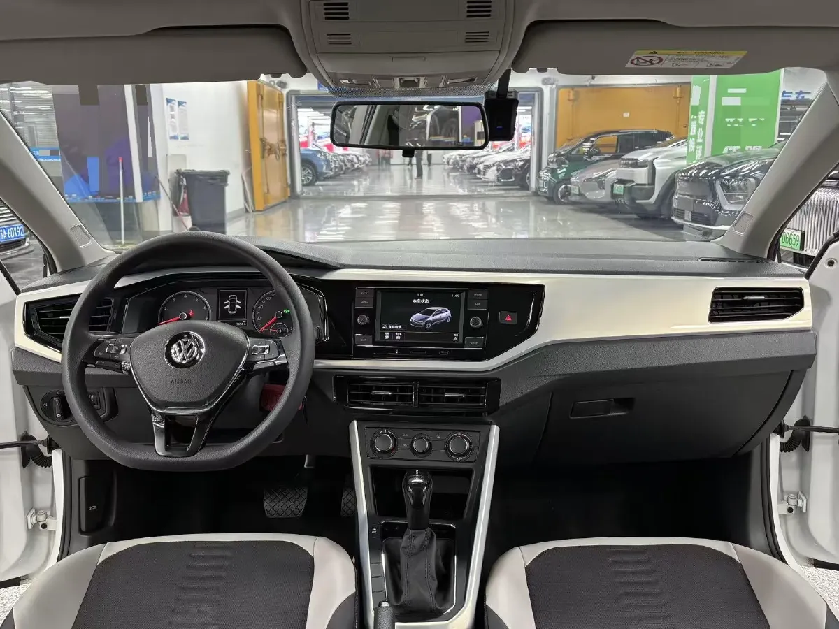 2019 Volkswagen Polo 1.5L 113HP L4 6AT,autocango,china used car exporter,china ev exporter,chinese used car exporter,chinese used ev exporter