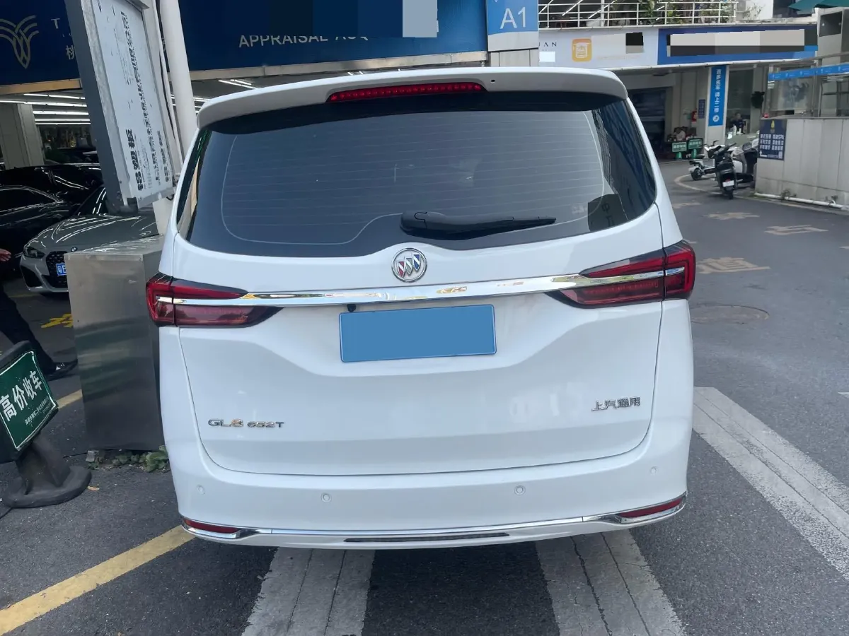 2023 Buick GL8 2.0T 237HP L4 9AT,autocango,china used car exporter,china ev exporter,chinese used car exporter,chinese used ev exporter