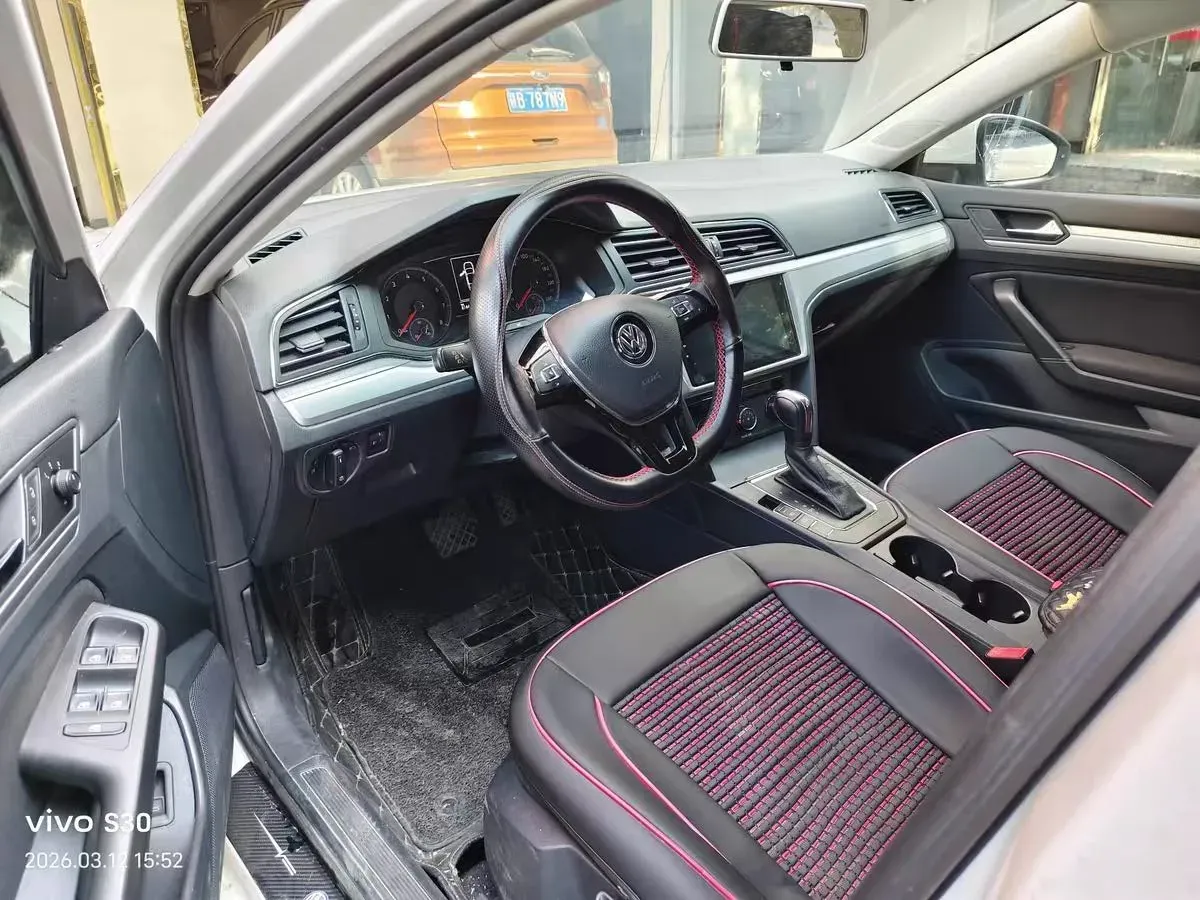 2019 Volkswagen T-Cross 1.4T 150HP L4 7DCT,autocango,china used car exporter,china ev exporter,chinese used car exporter,chinese used ev exporter