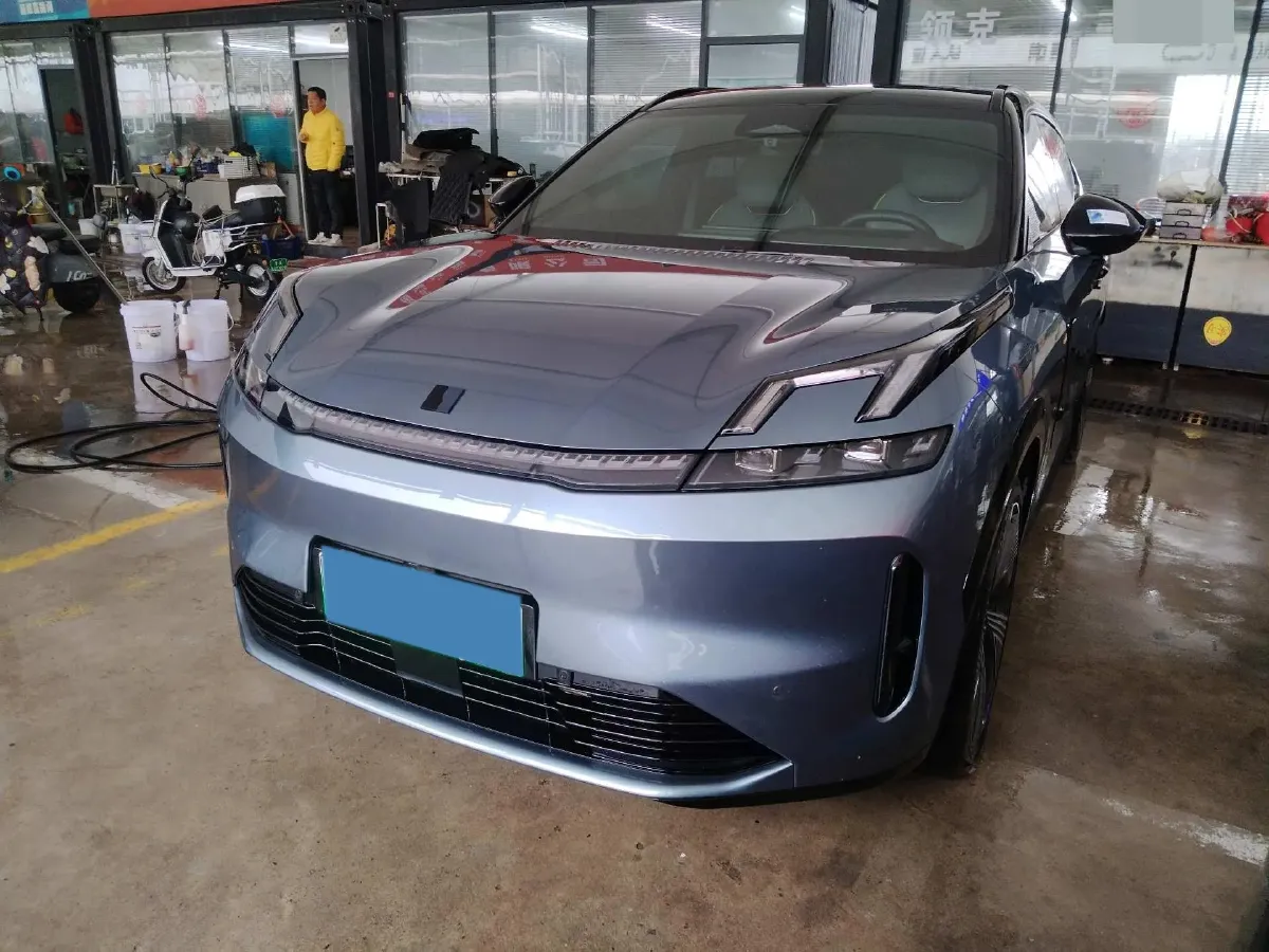 2025 LYNK&CO 08 EM-P 1.5T 163HP L4 3DHT PHEV 39.6KWH,autocango,china used car exporter,china ev exporter,chinese used car exporter,chinese used ev exporter