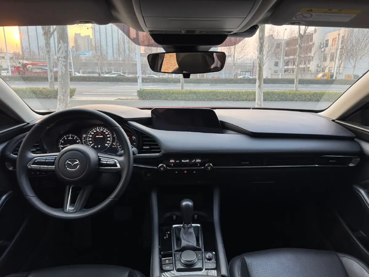 2022 Mazda 3 Axela 2.0L 158HP L4 6AT,autocango,china used car exporter,china ev exporter,chinese used car exporter,chinese used ev exporter