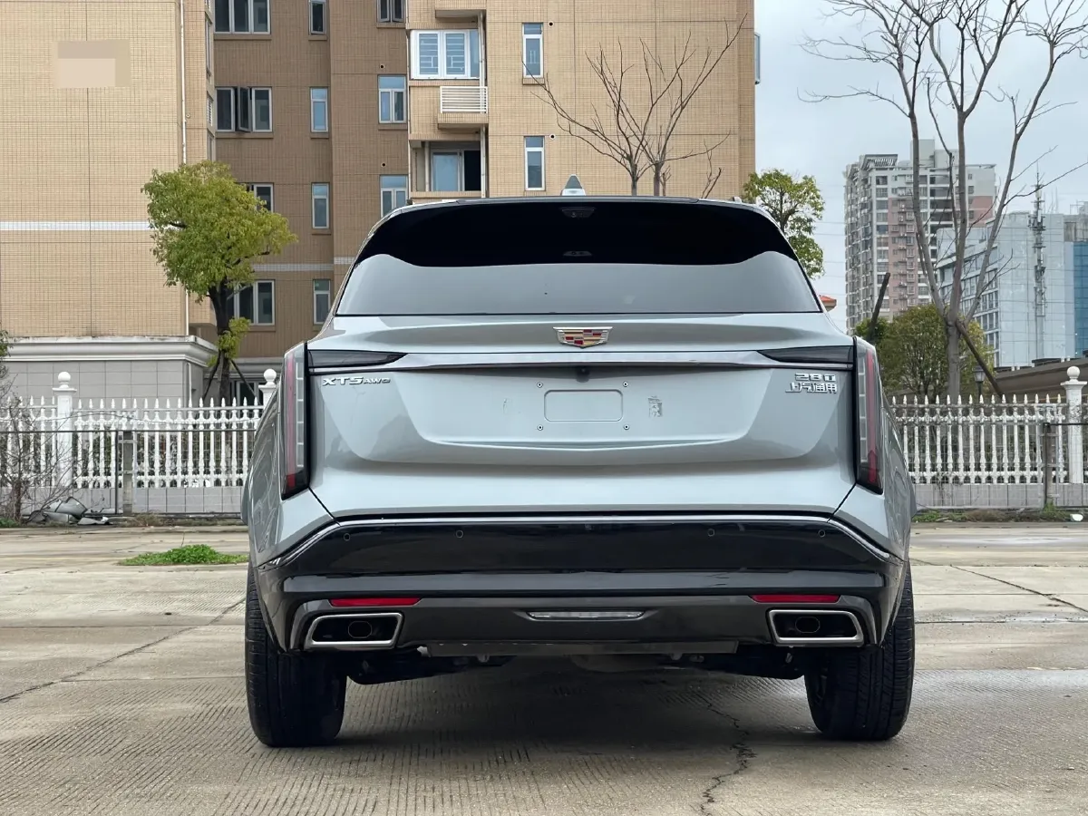 2025 Cadillac XT5 2.0T 237HP L4 9AT,autocango,china used car exporter,china ev exporter,chinese used car exporter,chinese used ev exporter