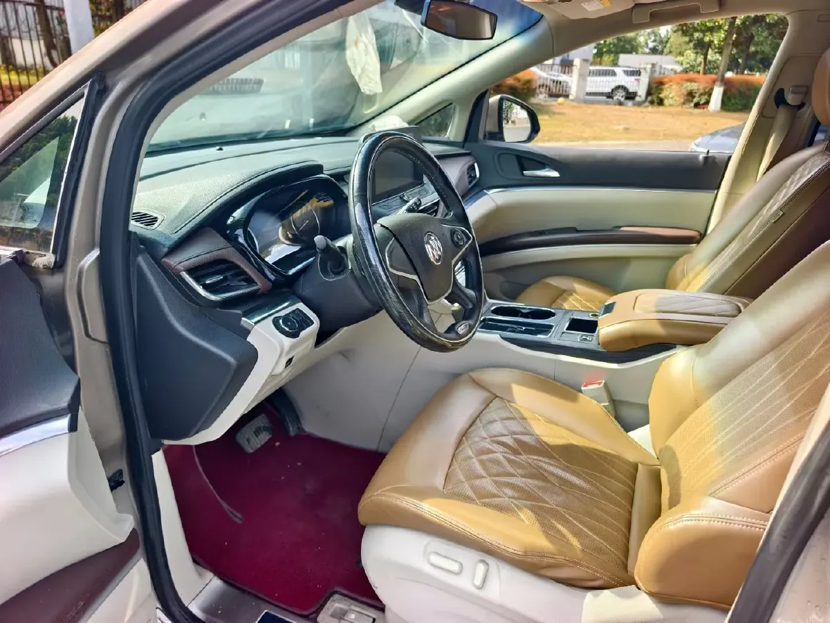 2022 Buick GL8 2.0T 237HP L4 9AT,autocango,china used car exporter,china ev exporter,chinese used car exporter,chinese used ev exporter