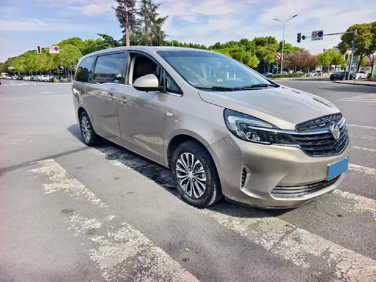 2022 Buick GL8 2.0T 237HP L4 9AT,autocango,china used car exporter,china ev exporter,chinese used car exporter,chinese used ev exporter