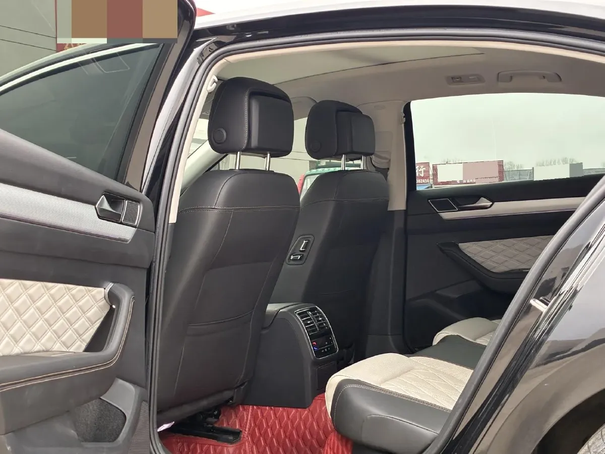 2023 Volkswagen Magotan 2.0T 186HP L4 7DCT,autocango,china used car exporter,china ev exporter,chinese used car exporter,chinese used ev exporter