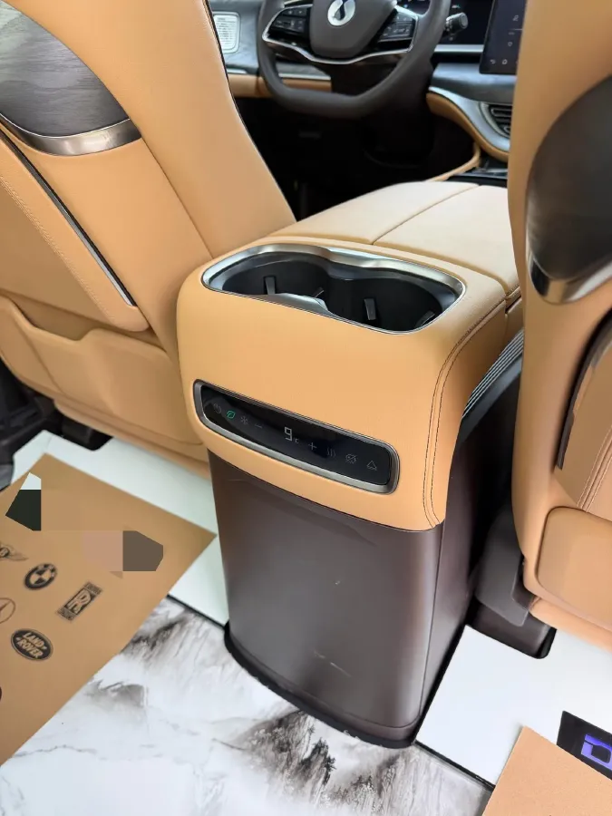 2024 Denza D9 1.5T 139HP L4 E-CVT PHEV 40KWH,autocango,china used car exporter,china ev exporter,chinese used car exporter,chinese used ev exporter