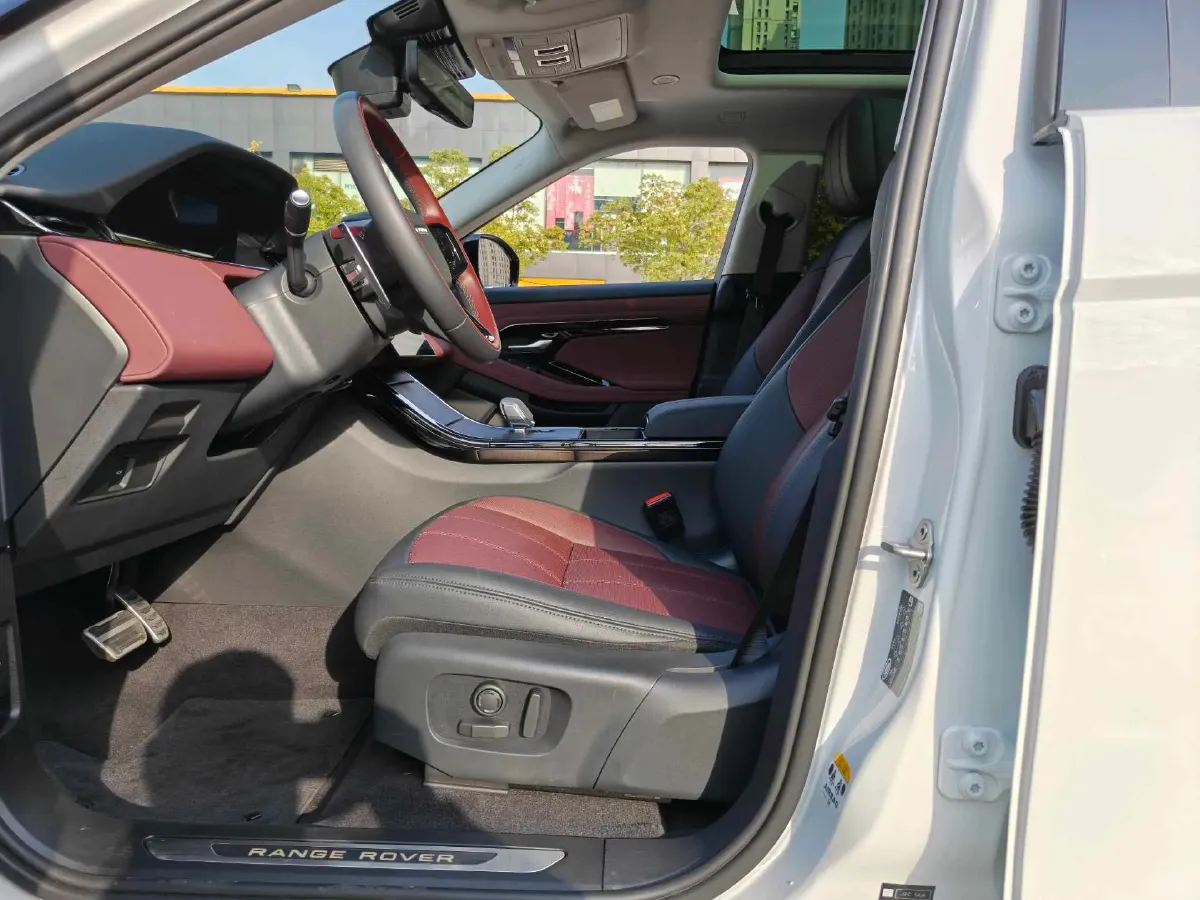 2024 Land Rover Range Rover Evoque 2.0T 249HP L4 9AT,autocango,china used car exporter,china ev exporter,chinese used car exporter,chinese used ev exporter