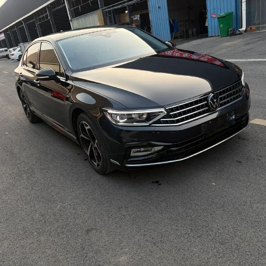 2023 Volkswagen Magotan 2.0T 186HP L4 7DCT,autocango,china used car exporter,china ev exporter,chinese used car exporter,chinese used ev exporter