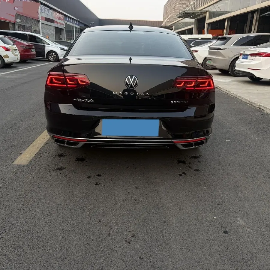 2023 Volkswagen Magotan 2.0T 186HP L4 7DCT,autocango,china used car exporter,china ev exporter,chinese used car exporter,chinese used ev exporter