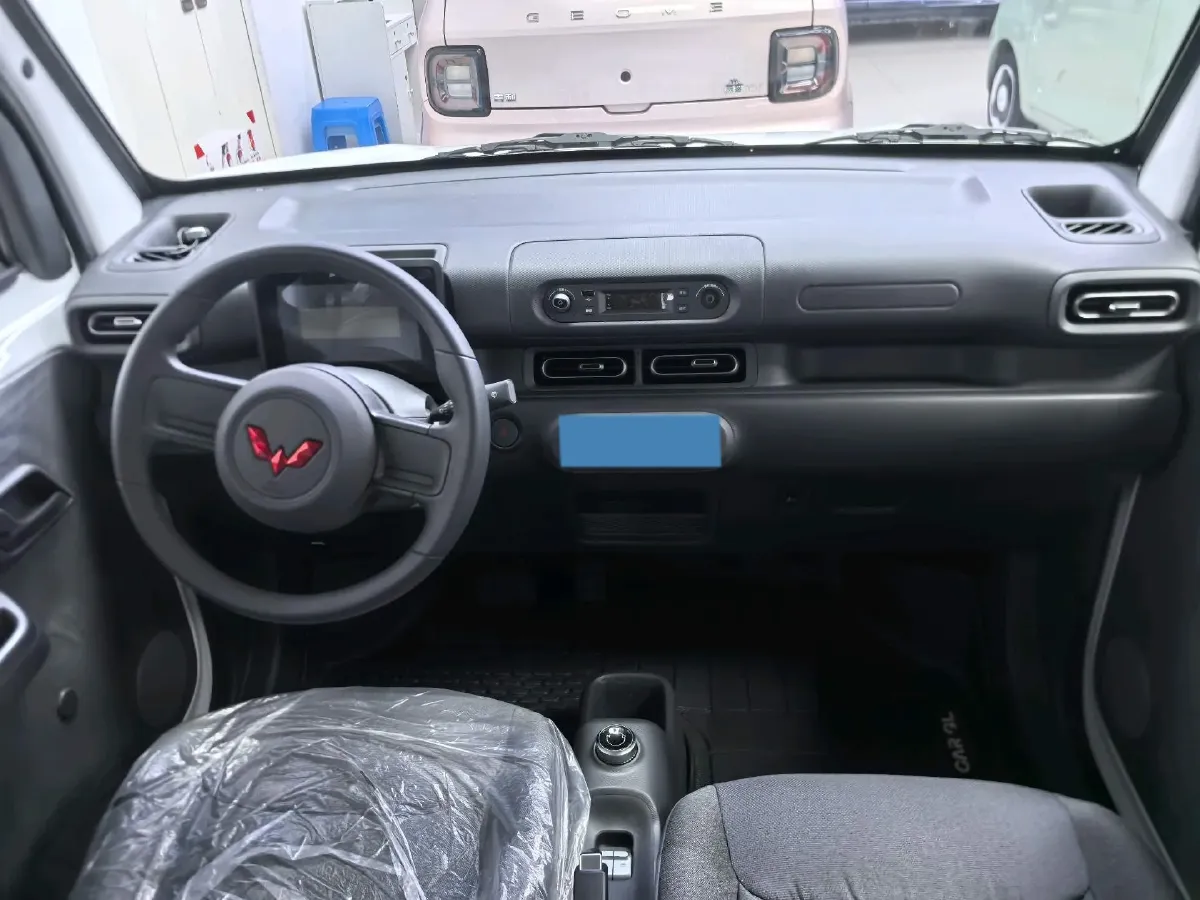 2025 WuLing ZhiGuang BEV 17.7KWH,autocango,china used car exporter,china ev exporter,chinese used car exporter,chinese used ev exporter