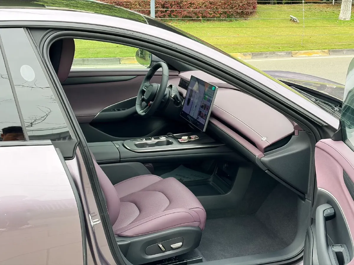 2024 MI SU7 BEV 73.6KWH,autocango,china used car exporter,china ev exporter,chinese used car exporter,chinese used ev exporter