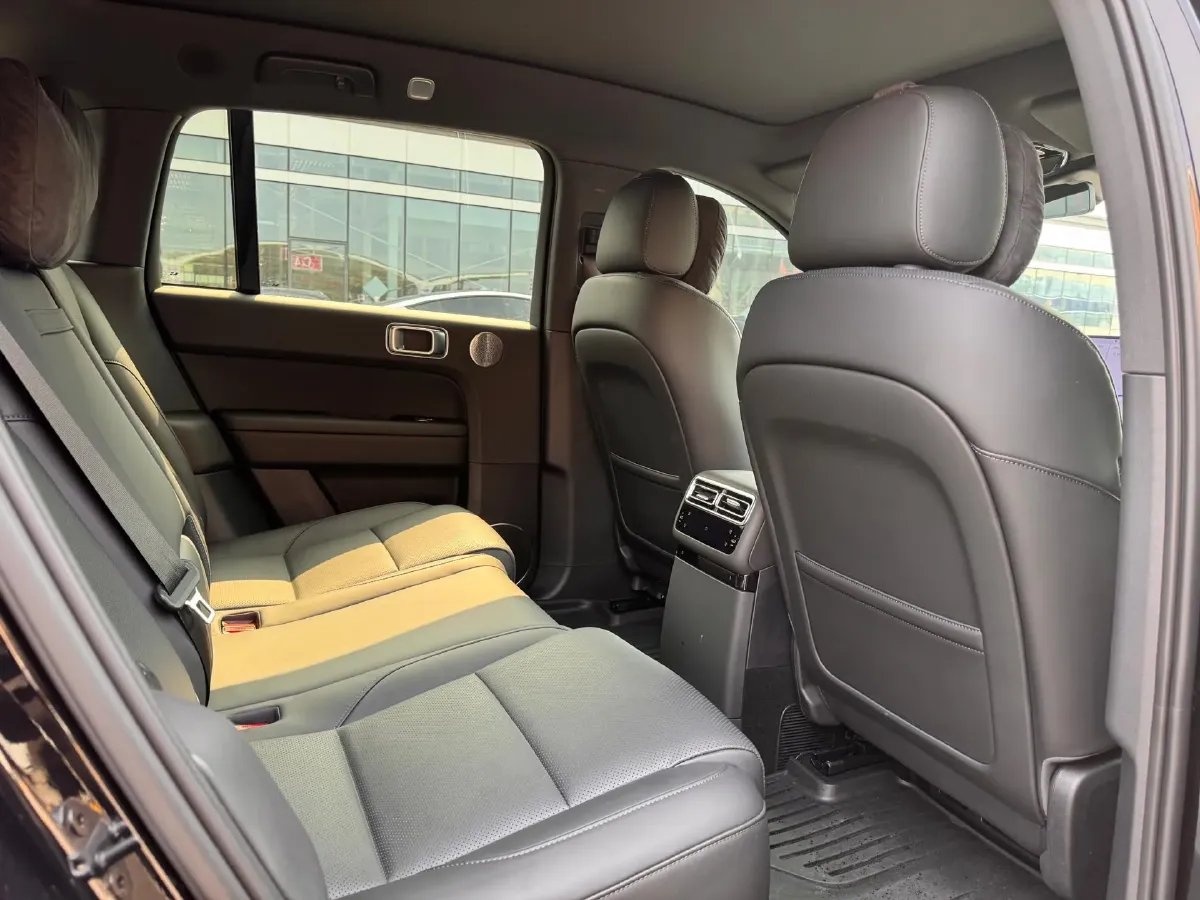 2024 Li L6 Range Extended 154HP L4 REEV 36.8KWH,autocango,china used car exporter,china ev exporter,chinese used car exporter,chinese used ev exporter