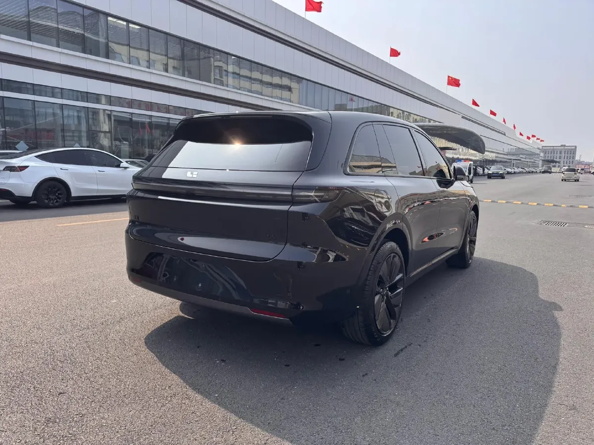 2024 Li L6 Range Extended 154HP L4 REEV 36.8KWH,autocango,china used car exporter,china ev exporter,chinese used car exporter,chinese used ev exporter
