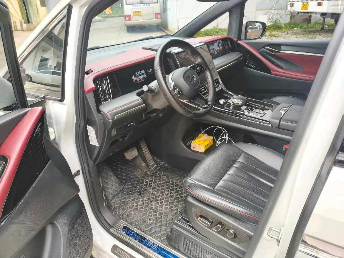 2023 GAC Trumpchi M8 2.0T 190HP L4 E-CVT Hybrid,autocango,china used car exporter,china ev exporter,chinese used car exporter,chinese used ev exporter