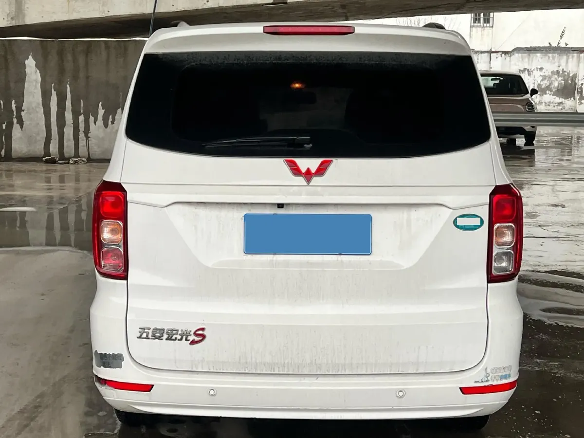2018 WuLing HongGuang 1.5L 105HP L4 5MT,autocango,china used car exporter,china ev exporter,chinese used car exporter,chinese used ev exporter