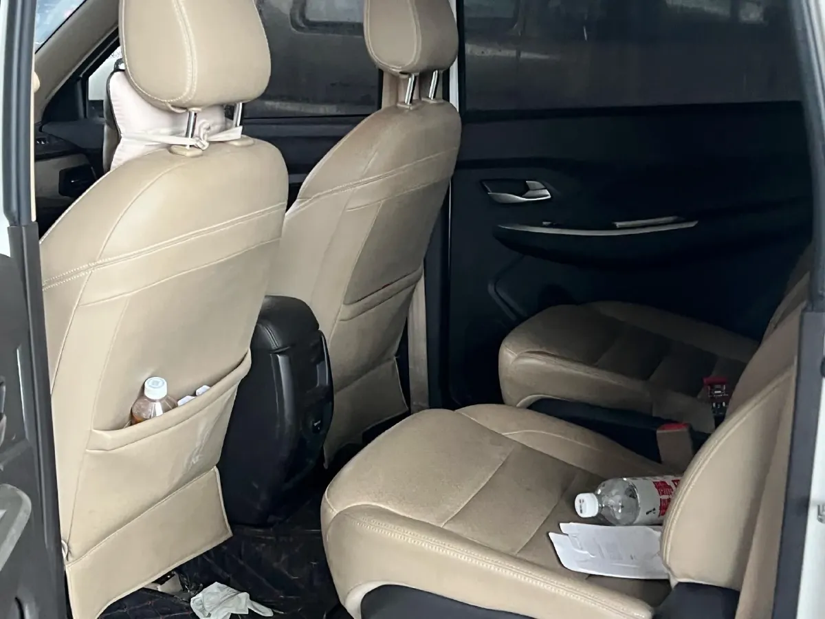 2018 WuLing HongGuang 1.5L 105HP L4 5MT,autocango,china used car exporter,china ev exporter,chinese used car exporter,chinese used ev exporter