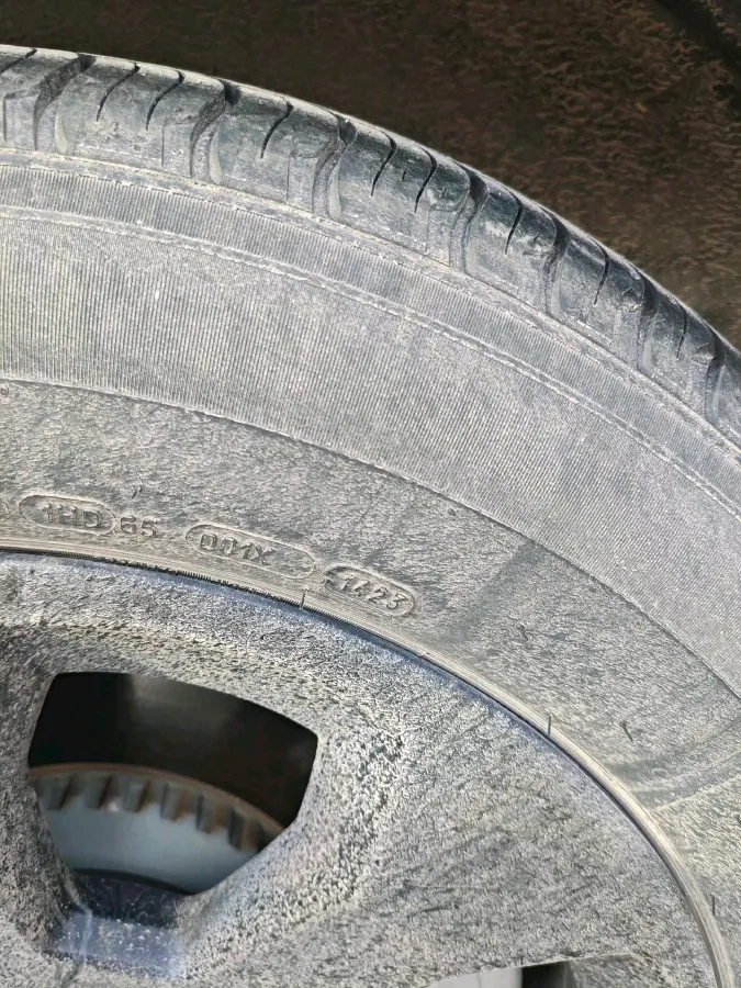 2023 Land Rover Defender 3.0T 400HP L6 8AT,autocango,china used car exporter,china ev exporter,chinese used car exporter,chinese used ev exporter