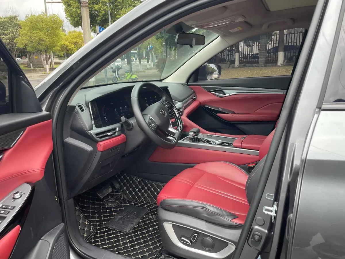 2022 ChangAn CS75 Plus 1.5T 178HP L4 6AT,autocango,china used car exporter,china ev exporter,chinese used car exporter,chinese used ev exporter