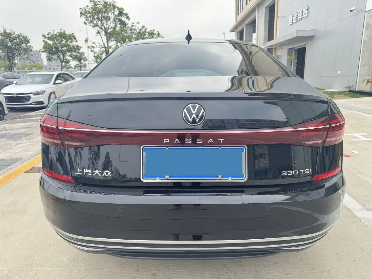 2023 Volkswagen Passat 2.0T 186HP L4 7DCT,autocango,china used car exporter,china ev exporter,chinese used car exporter,chinese used ev exporter