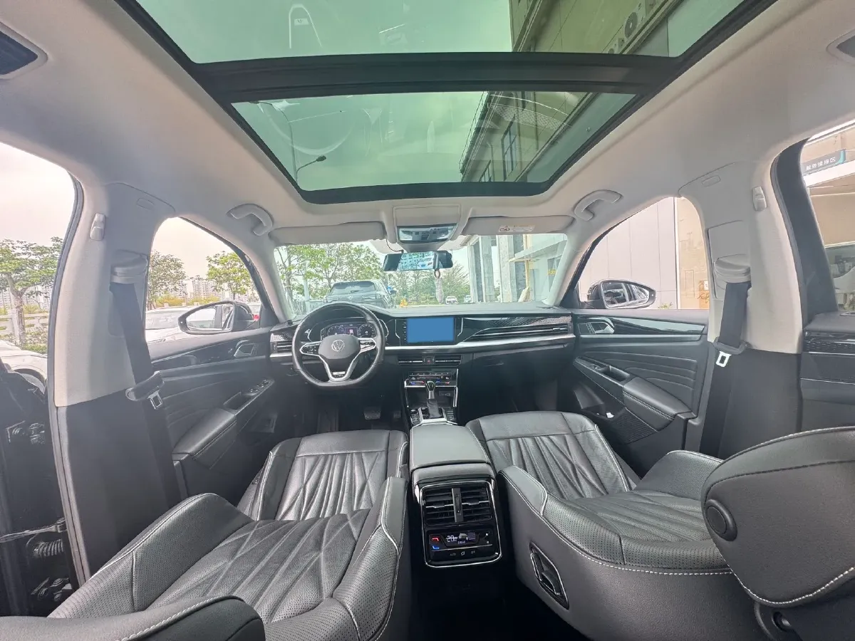 2023 Volkswagen Passat 2.0T 186HP L4 7DCT,autocango,china used car exporter,china ev exporter,chinese used car exporter,chinese used ev exporter