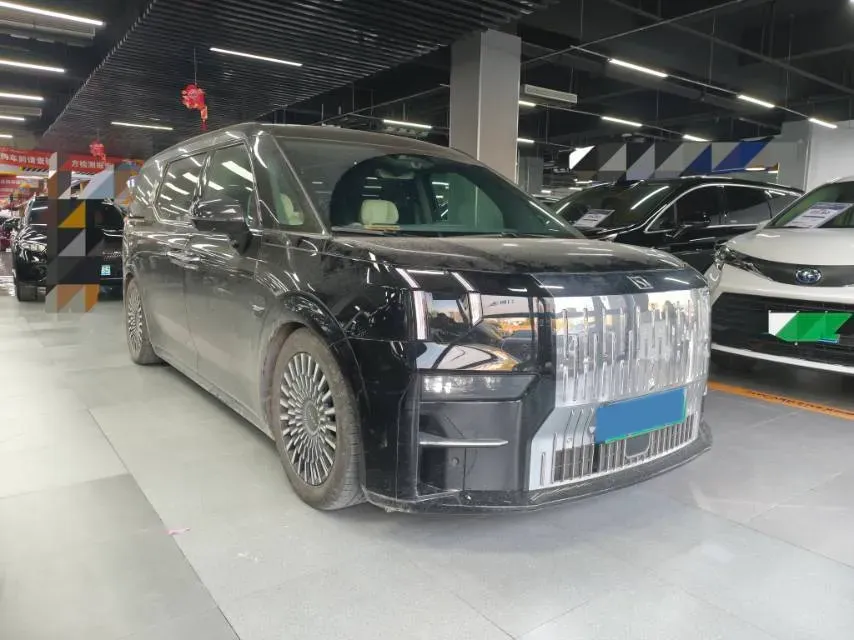 2022 Zeekr 009 BEV 116KWH,autocango,china used car exporter,china ev exporter,chinese used car exporter,chinese used ev exporter