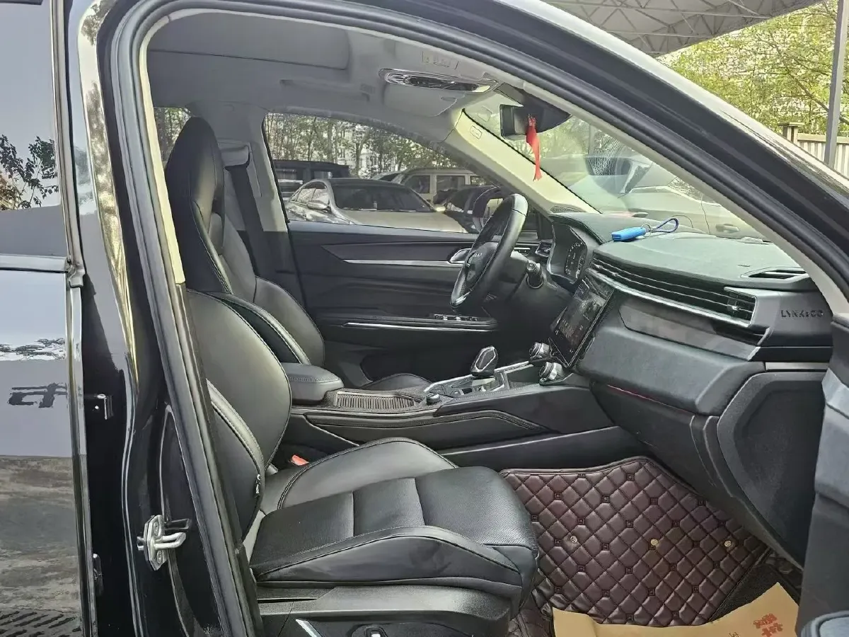 2021 LYNK&CO 01 2.0T 218HP L4 8AT,autocango,china used car exporter,china ev exporter,chinese used car exporter,chinese used ev exporter