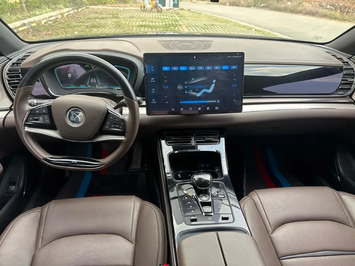 2020 WEY VV7 2.0T 227HP L4 7DCT PHEV,autocango,china used car exporter,china ev exporter,chinese used car exporter,chinese used ev exporter