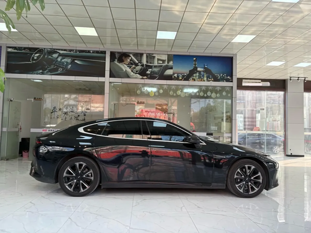 2022 Xpeng P7 BEV 60.2KWH,autocango,china used car exporter,china ev exporter,chinese used car exporter,chinese used ev exporter