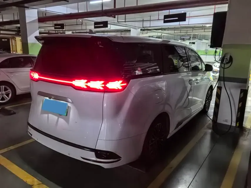 2022 HongQi HS7 3.0T 337HP V6 8AT,autocango,china used car exporter,china ev exporter,chinese used car exporter,chinese used ev exporter