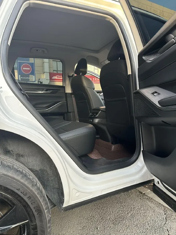 2024 Haval H6 1.5T 184HP L4 7DCT,autocango,china used car exporter,china ev exporter,chinese used car exporter,chinese used ev exporter